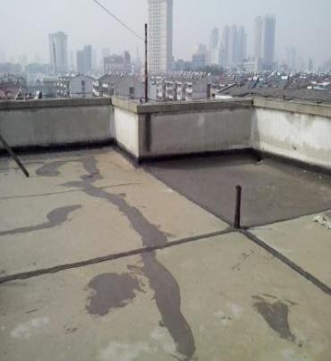 青县漏水维修 楼顶漏水是什么原因，楼顶漏水维修方法是什么?